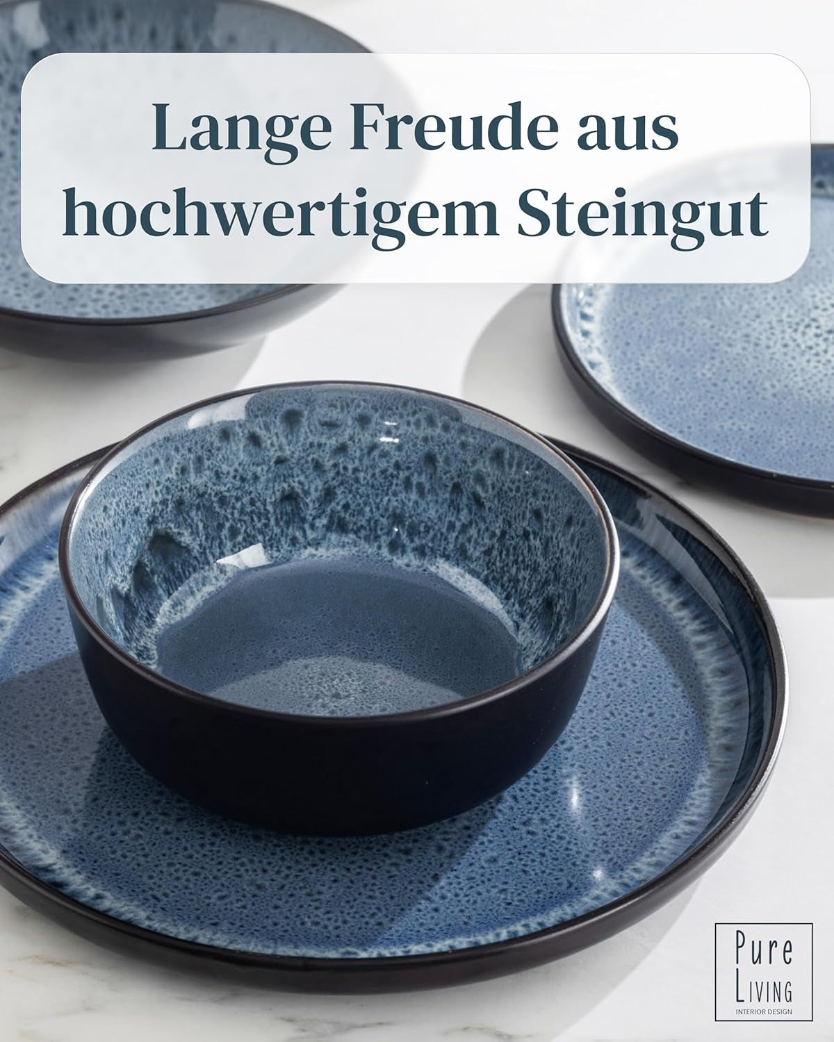 Set de veselă din gresie ceramică, format din 18 piese, pentru 6 persoane, design Ibiza, CÂȘTIGĂTOR AL TESTULUI. Un set de veselă mediteranean superb, din gresie ceramică, inclusiv boluri și farfurii. Set de veselă Pure Living în albastru fumuriu.