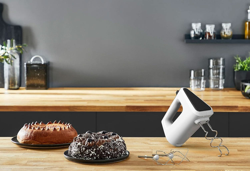 Krups GN4001 3 Mix 4000 Handmixer | 450 Watt | Robustes Design | Variabler Geschwindigkeitsregler | Turbo- Und Auswurf-Funktion | Inkl. 2 Rührbesen Und 2 Knethaken | Weiß/Grau Bucatarie Naty Shop