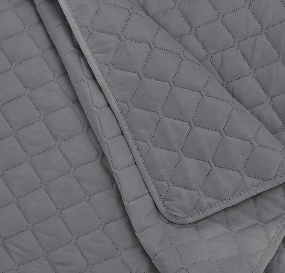 Amazon Basics cuvertură supradimensionată cu relief, 170 X 210 cm, model de diamant gri închis Paturi si Cuverturi Besuche den Amazon Basics-Store