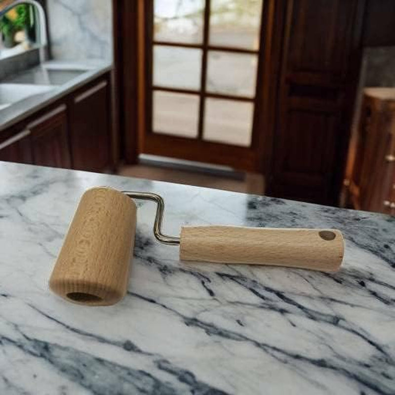 Sucitor/rolă de patiserie Fackelmann, lemn, 17 x 6,5 x 4 cm, maro