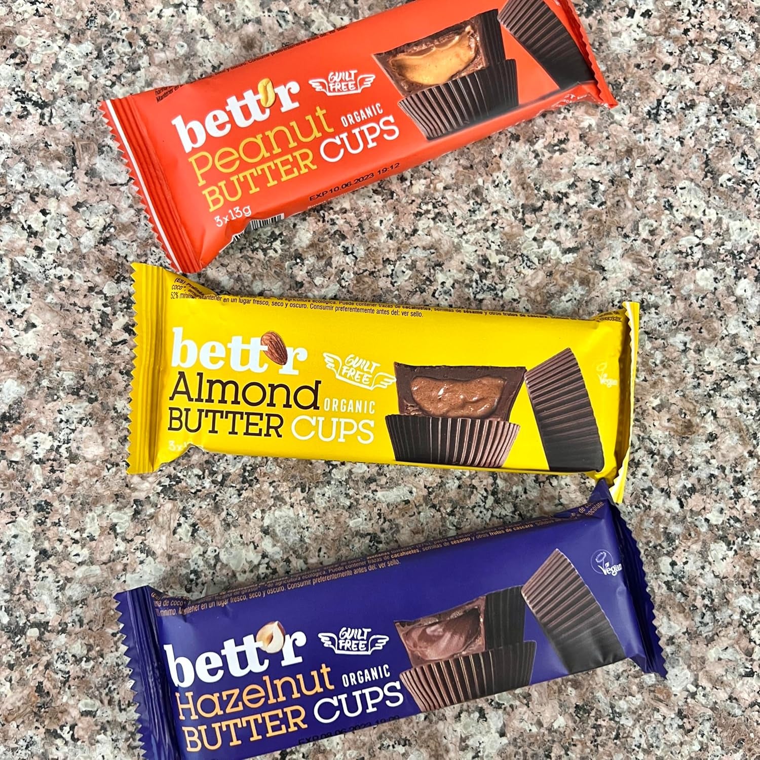 Bett'r Guilt Free Organic Hazelnut Buttercups. 100% vegan, fără gluten și fără lactoză - 12 x 39 g