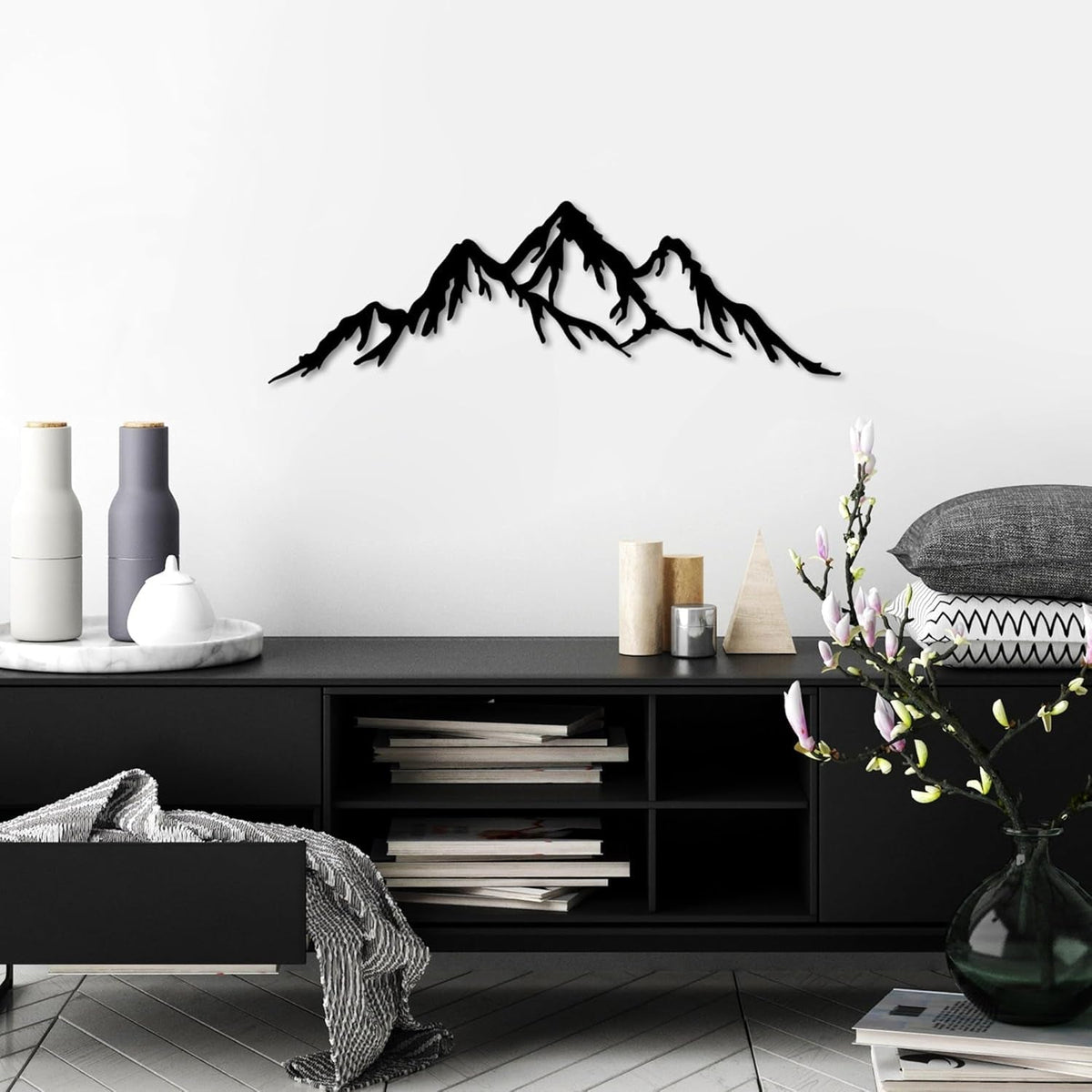 Accesoriu decorativ de perete din metal negru elegant, 70 x 22 cm | 100% metal (grosime 1,5 mm) | Montare ușoară pe perete | Perfect pentru un decor modern Statuete si sculpturi Naty Shop Titlu implicit