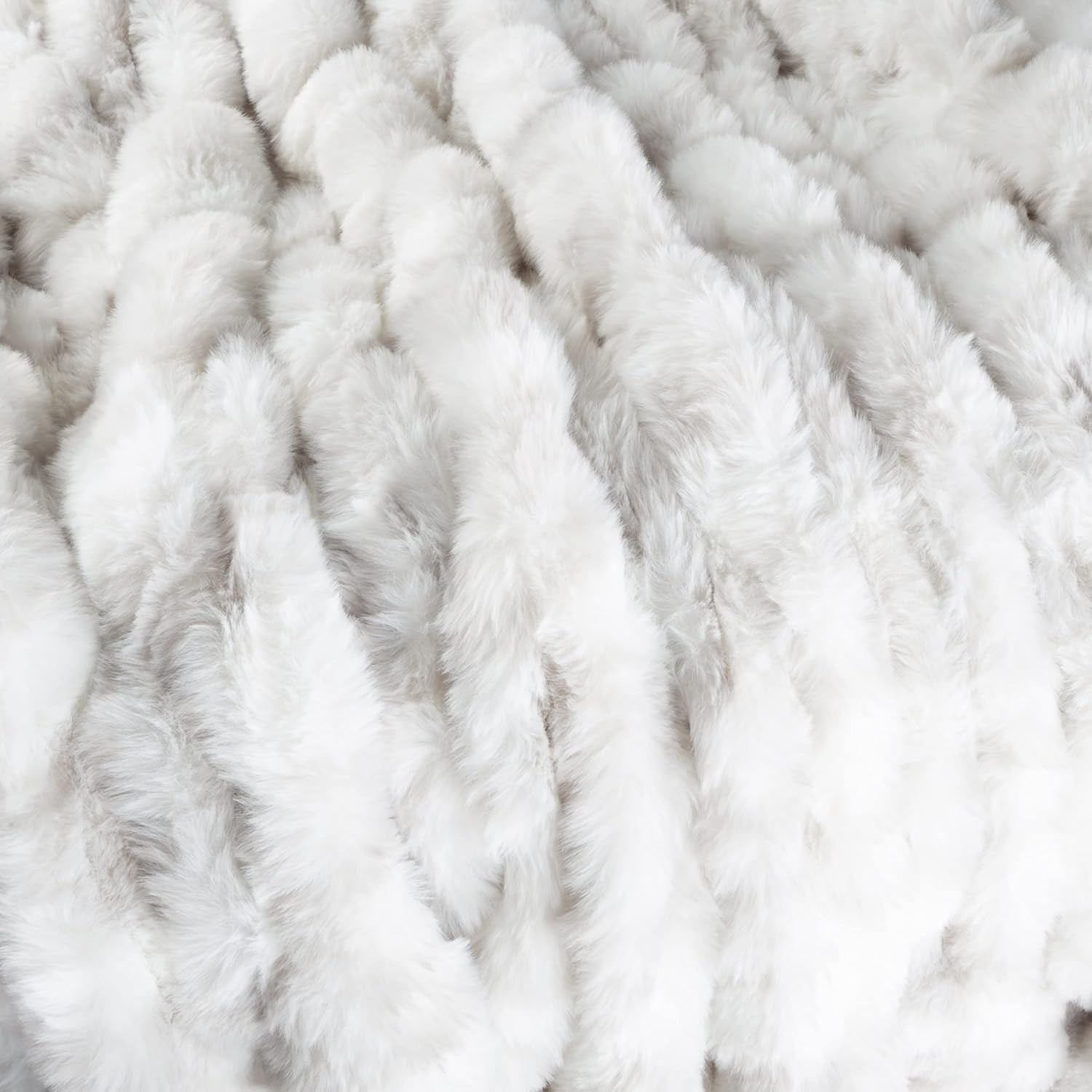Lavish Home Oversized Gerüschte Faux Fur Blanket, 152.4 X 203.2 Cm, Jacquard Faux Fur, Queen Size Throw pentru paturi și canapele, gri Paturi si Cuverturi Lavish Home