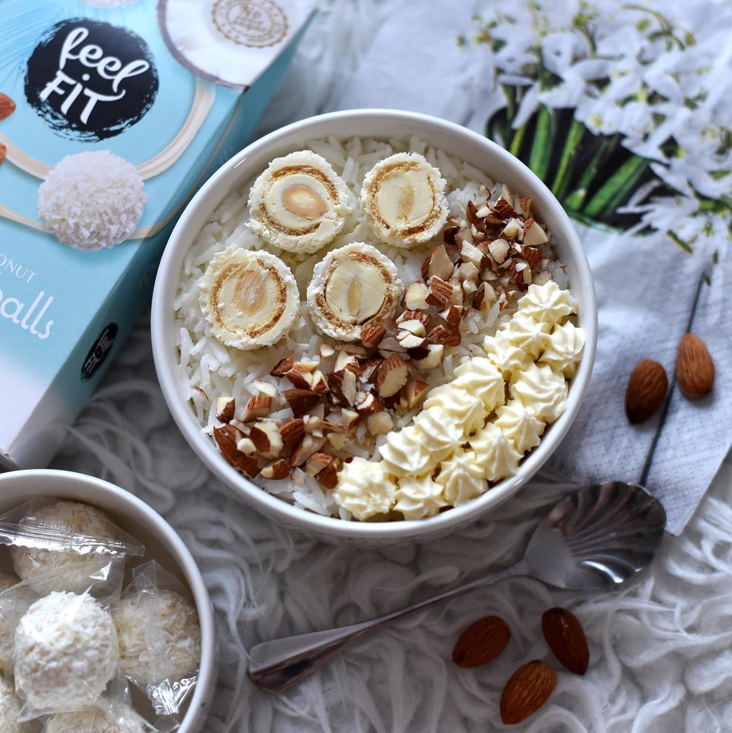 Praline de cocos fără zahăr cu migdale, feel FIT, fără zahăr adăugat, 17% proteine, 63 g