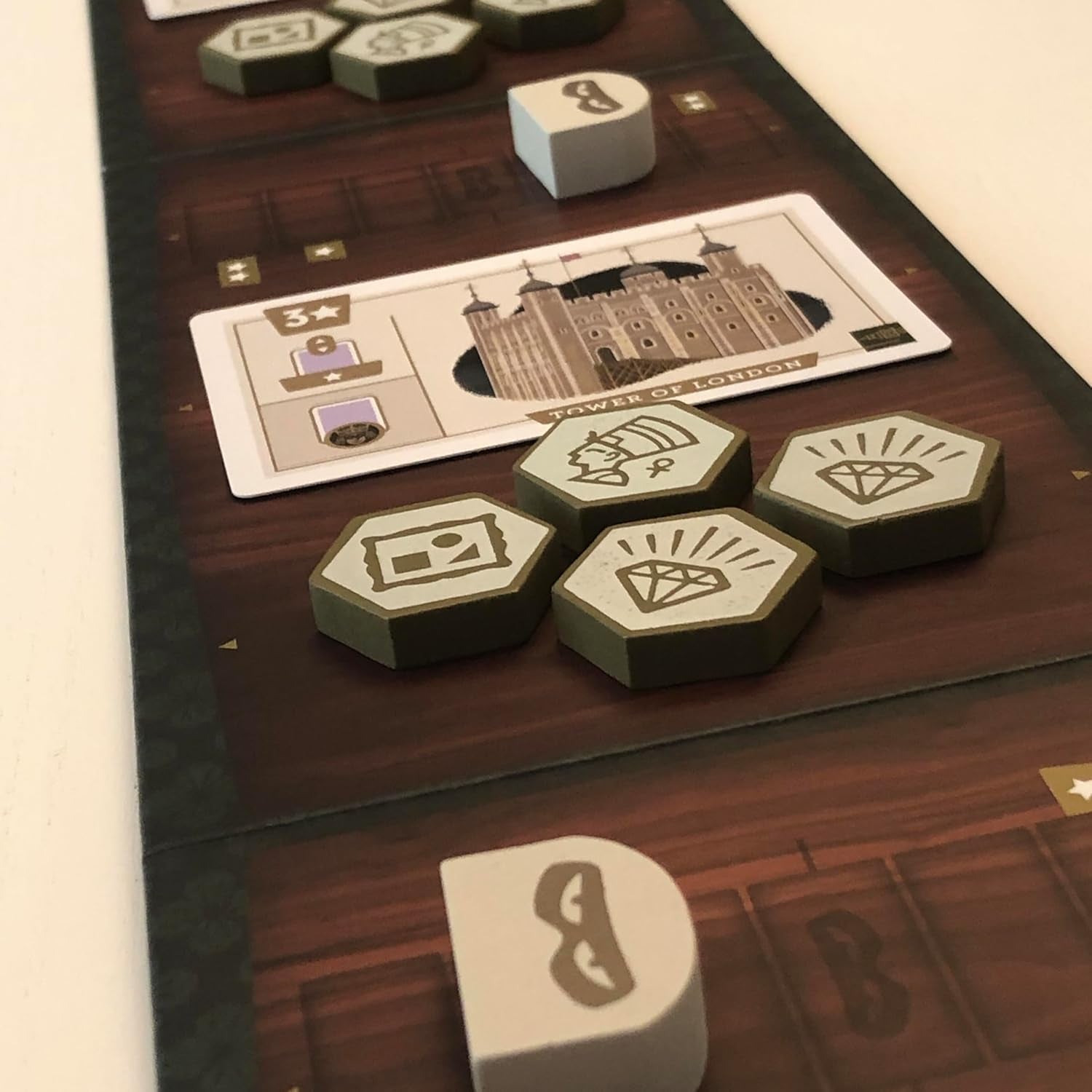 Jocuri Feuerland Spiele Caper Europe, 216 mm x 216 mm x 70 mm, Neutru/Clasic (Negru, Alb, Gri)