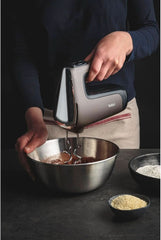 Tefal HT650E Power Mix Silence Handmixer | 600 Watt | Variabler Geschwindigkeitsregler | Turbo- Und Auswurf-Funktion | Extrem Leiser Motor | Inkl. 2 Rührbesen Und 2 Knethaken | Grau Bucatarie Naty Shop