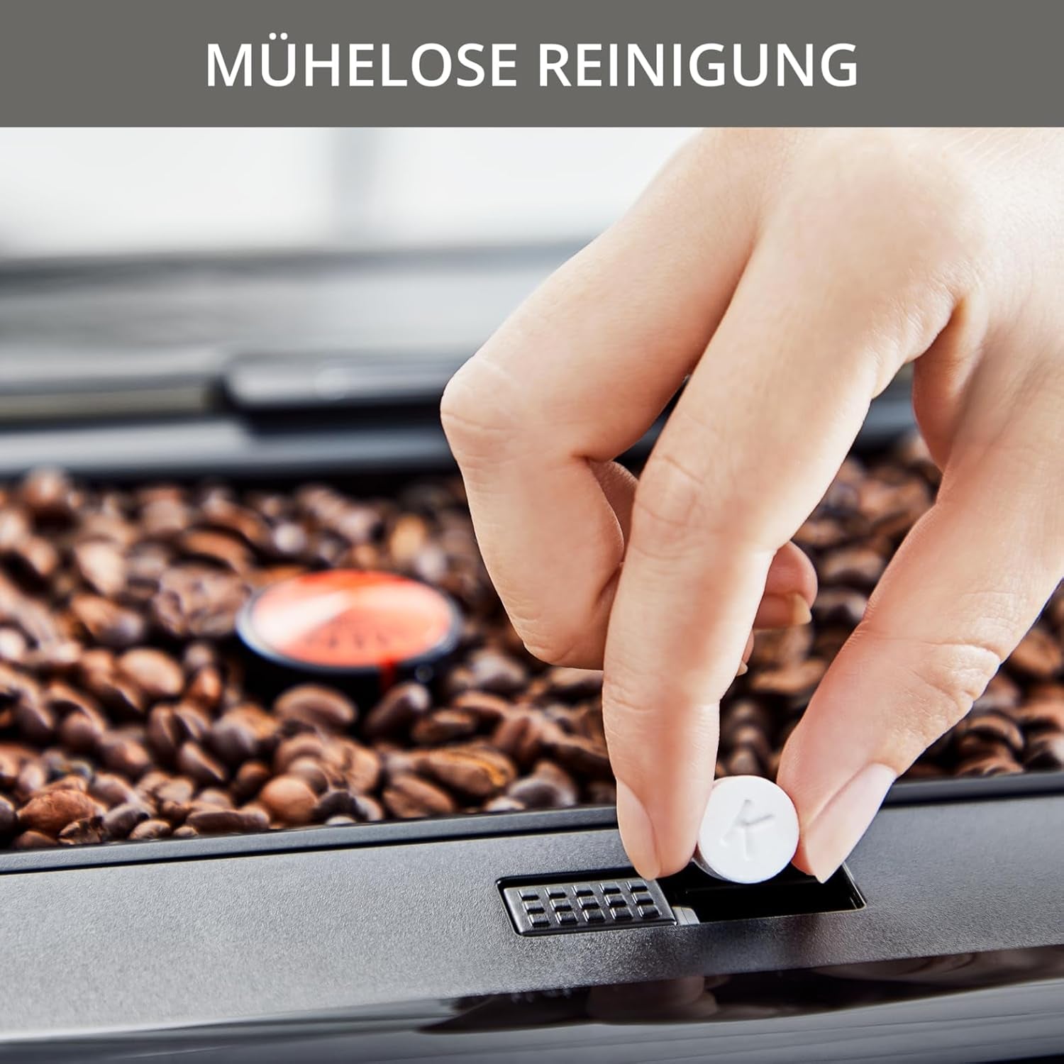 Espressor complet automat Krups Intuition Preference cu funcționare similară cu cea a unui smartphone, ecran tactil color de 3,5", tehnologie Smart Slide, sistem de iluminare intuitiv, 11 băuturi, recipient pentru lapte, EA873810