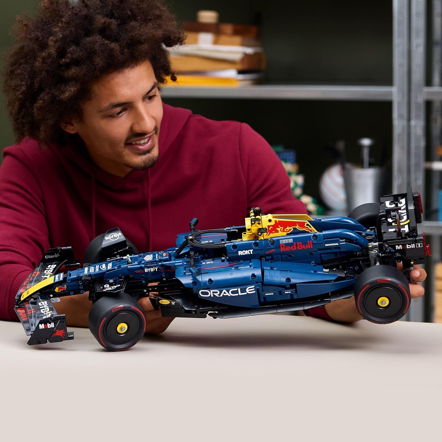 LEGO Technic Oracle Red Bull Racing RB20 F1 Rennauto Modell - Formel 1 Bauset zum Sammeln - V6-Motor, Getriebe, Lenkung & DRS im Maßstab 1:8 - Geschenkidee für Erwachsene & Teenager 42206