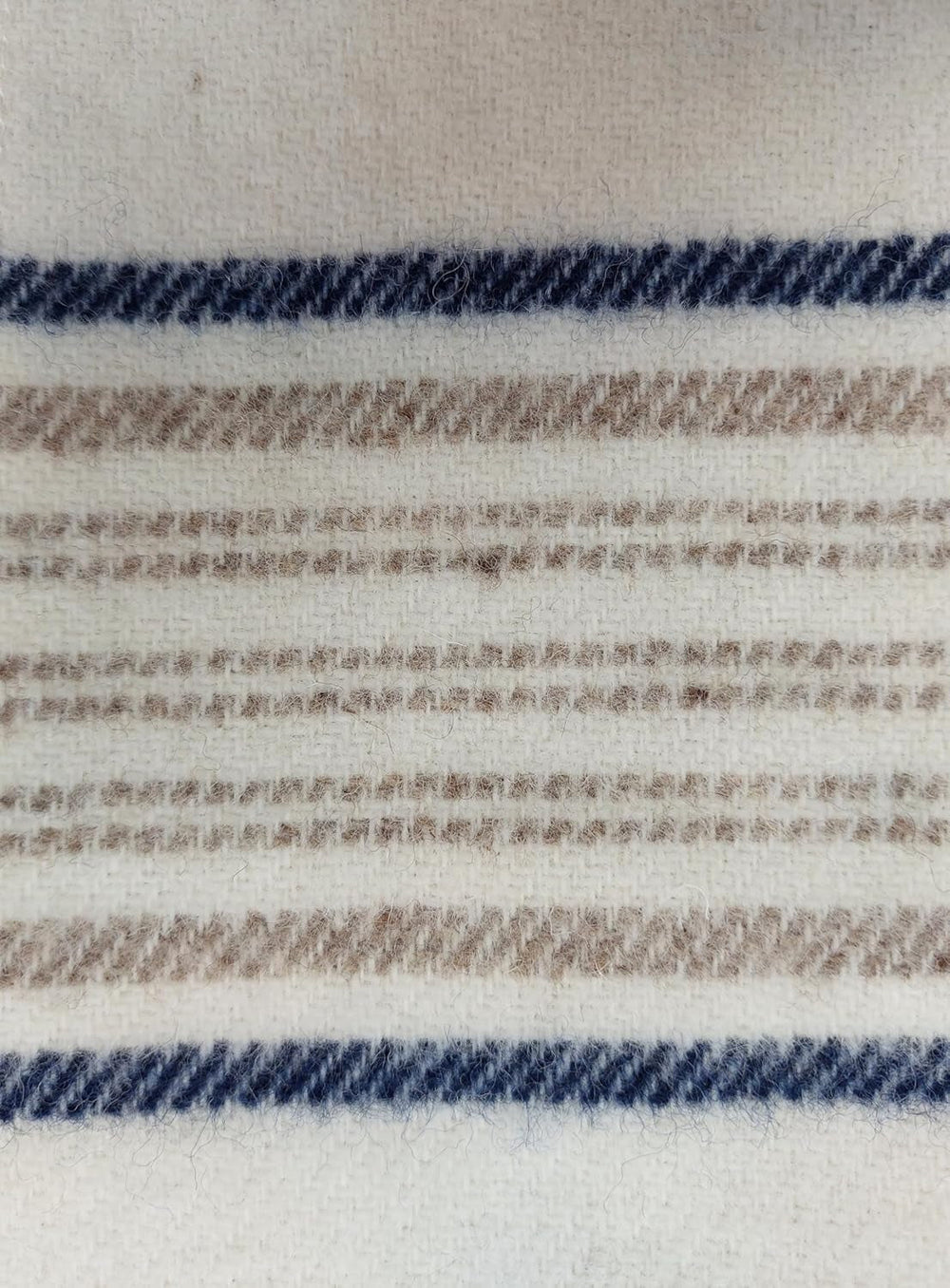 Toison D'Or Angle, 220 X 240 Cm, alb/albastru/bizet Plapumi si pilote Naty Shop