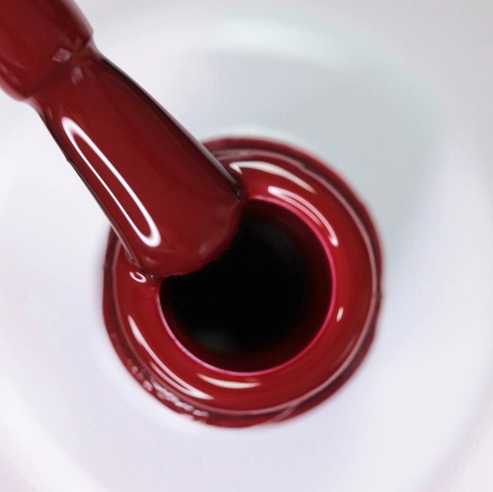 Oja UV alessandro Striplac Red Ilusion – Delicată și de lungă durată – Îndepărtare ușoară datorită tehnologiei de îndepărtare peel-off – Vegană și cruelty-free – 8 ml