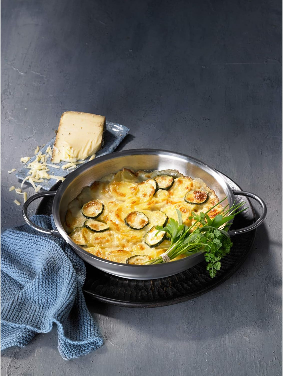 WMF Profi tigaie de servire/prăjire 28 cm inducție, tigaie din oțel inoxidabil Cromargan, neacoperită Oale si Tigai Naty Shop