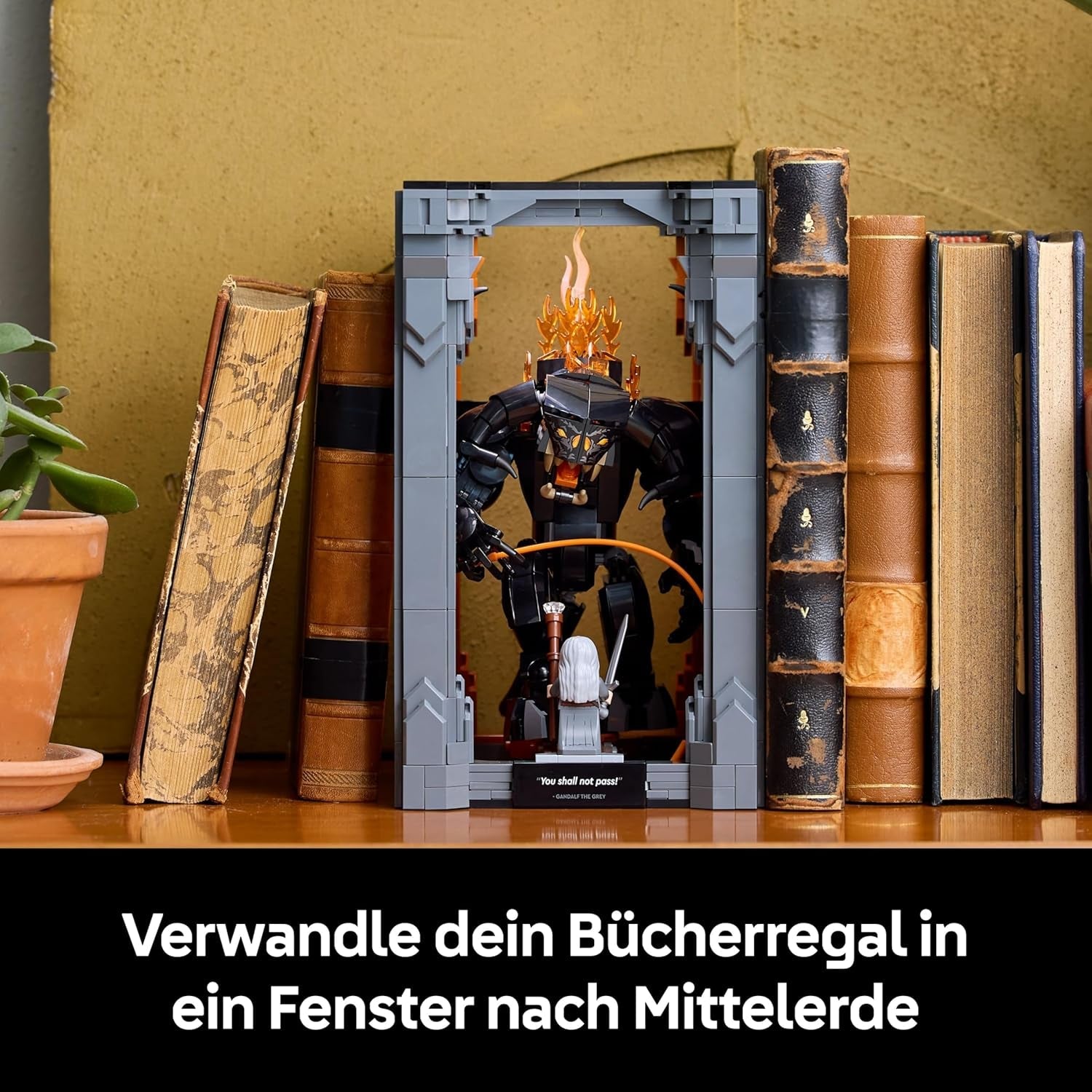 LEGO Icons Der Herr der Ringe: Balrog Bücherstütze - DIY Bücherregal Deko mit Gandalf dem Grauen Minifigur & Drachenfigur - Sammlerstück & Geschenk für Fans - 10367