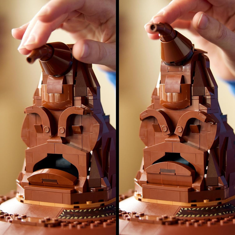 LEGO Harry Potter Pălăria vorbitoare, model Hogwarts pentru adulți, cadou de film pentru femei, bărbați, mamă și tată, cu 31 de combinații de sunete aleatorii, te sortează în casa ta Hogwarts 76429 Seturi de constructie Besuche den LEGO-Store