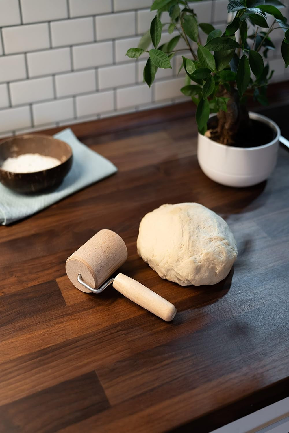 Rolă cilindrică pentru tavă de copt/alăutat din lemn de fag Chinchilla® | Ajutorul robust în bucătărie | Fabricat în Germania | Calitate sustenabilă din Germania | 18 x 5 cm