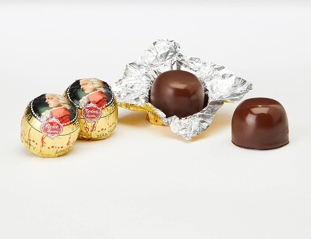 Mozart Baroque – Bile Mozart autentice din ciocolată neagră, marțipan și nuga, 12 bucăți, 1 x 240 g (pachet de 5)