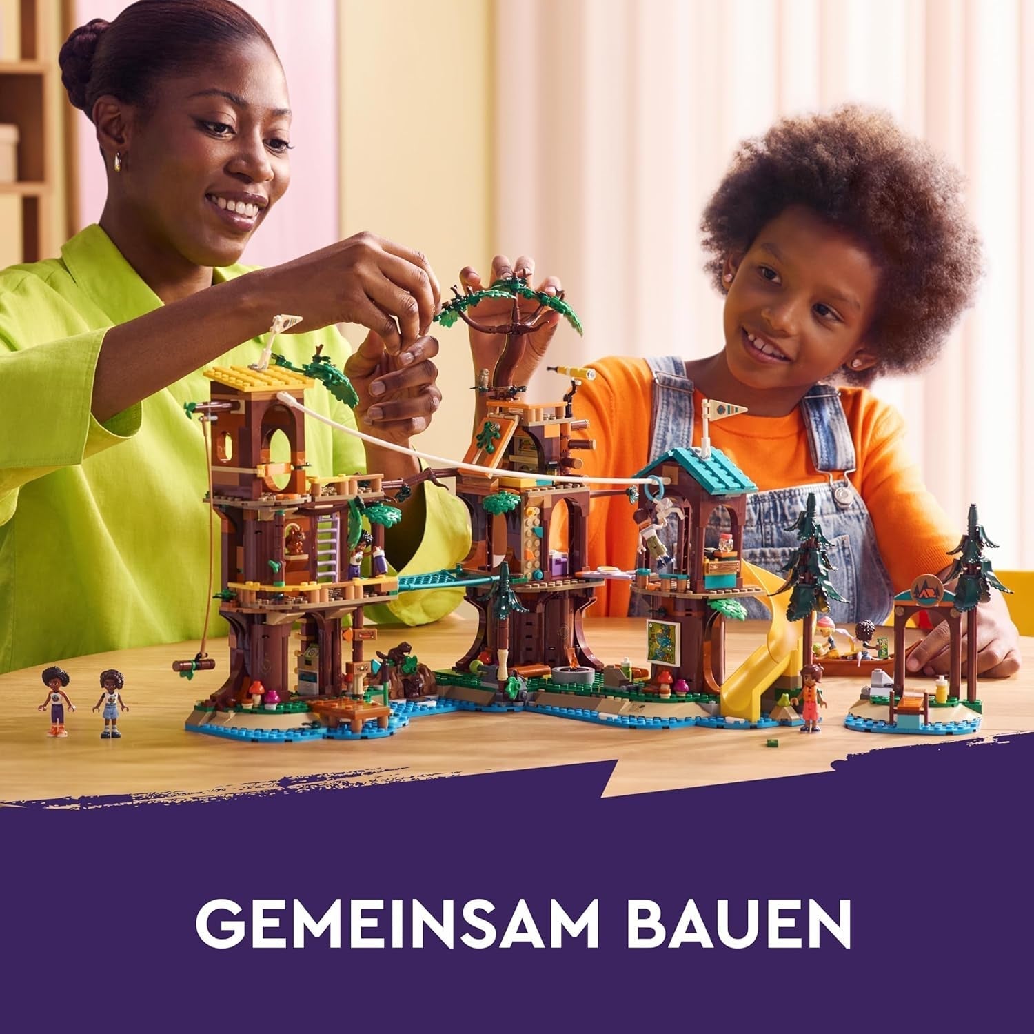 LEGO Friends Tree House At Adventure Camp, set de joacă pentru fete și băieți de la 8 ani cu 5 figurine și 5 animale, idee de cadou pentru jocuri creative, jucării sportive, casă de păpuși 42631 Seturi de constructie Besuche den LEGO-Store