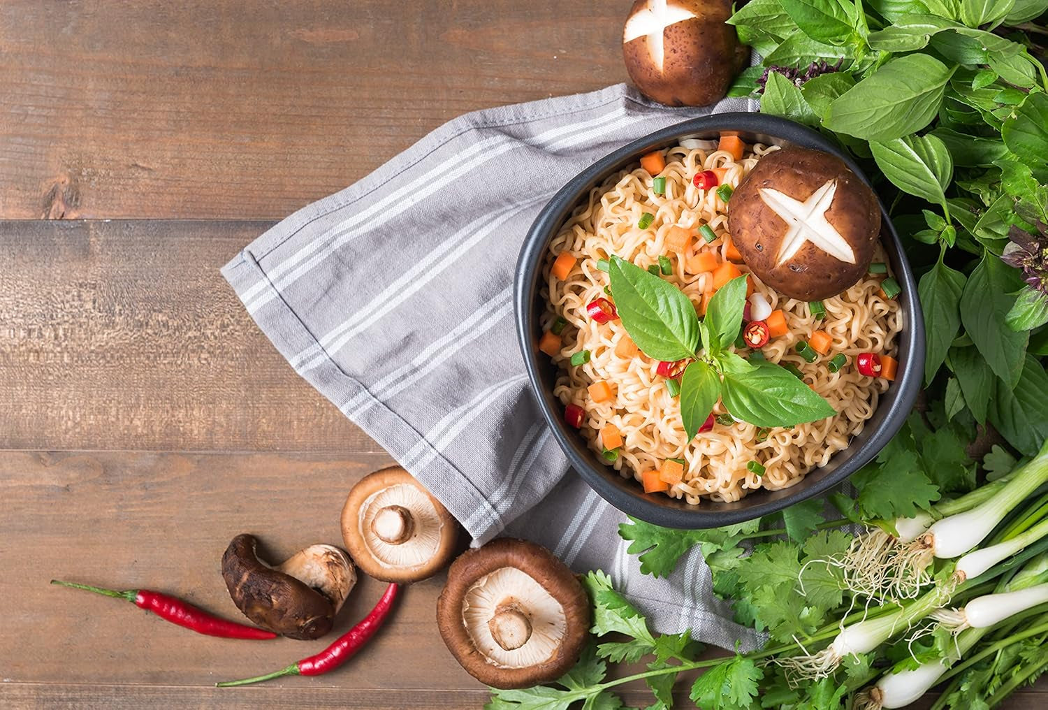 MAMA - Tăiței instant cu legume - (1 x 60g)