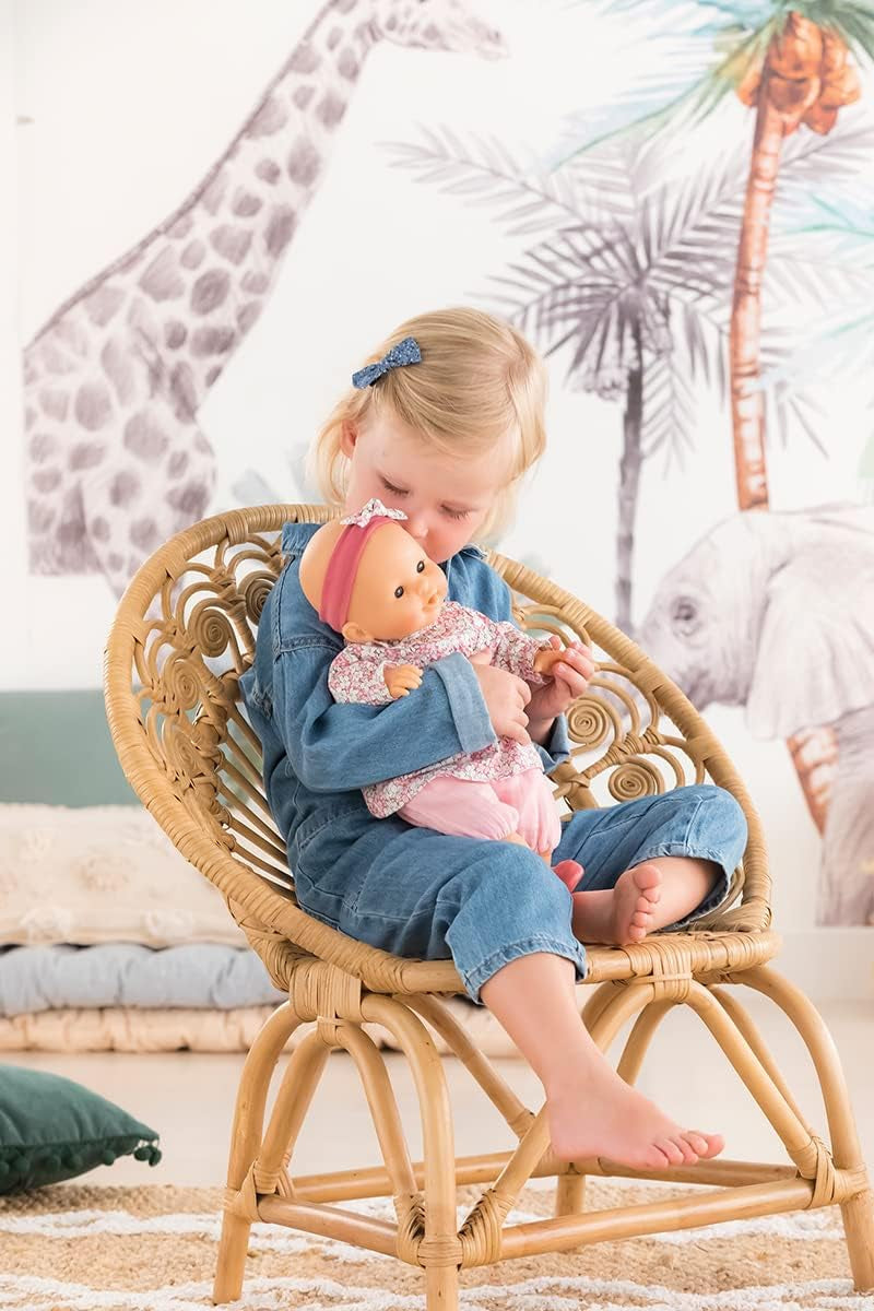 Corolle 9000130310 - Mon Grand Poupon Louise, Weichkörperpuppe, Schlafaugen, kann sitzen und Daumenlutschen, Vanilleduft, 36cm, ab 2 Jahren