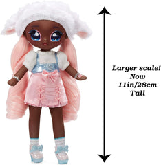 Na! Na! Na! SurpriseTeens Modepuppe - Sammlerpuppe - 28 cm weiche Stoffpuppe, inspiriert durch Schafe - Mit rosa Haaren - Lila Lamb
